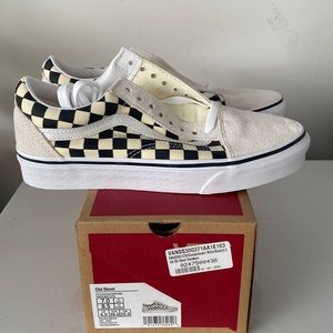 NIB Vans UA Old Skool Sneakers